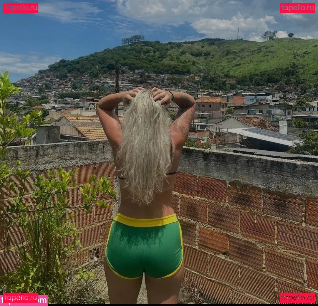 Gabi Gagliassi Onlyfans Photo Gallery 