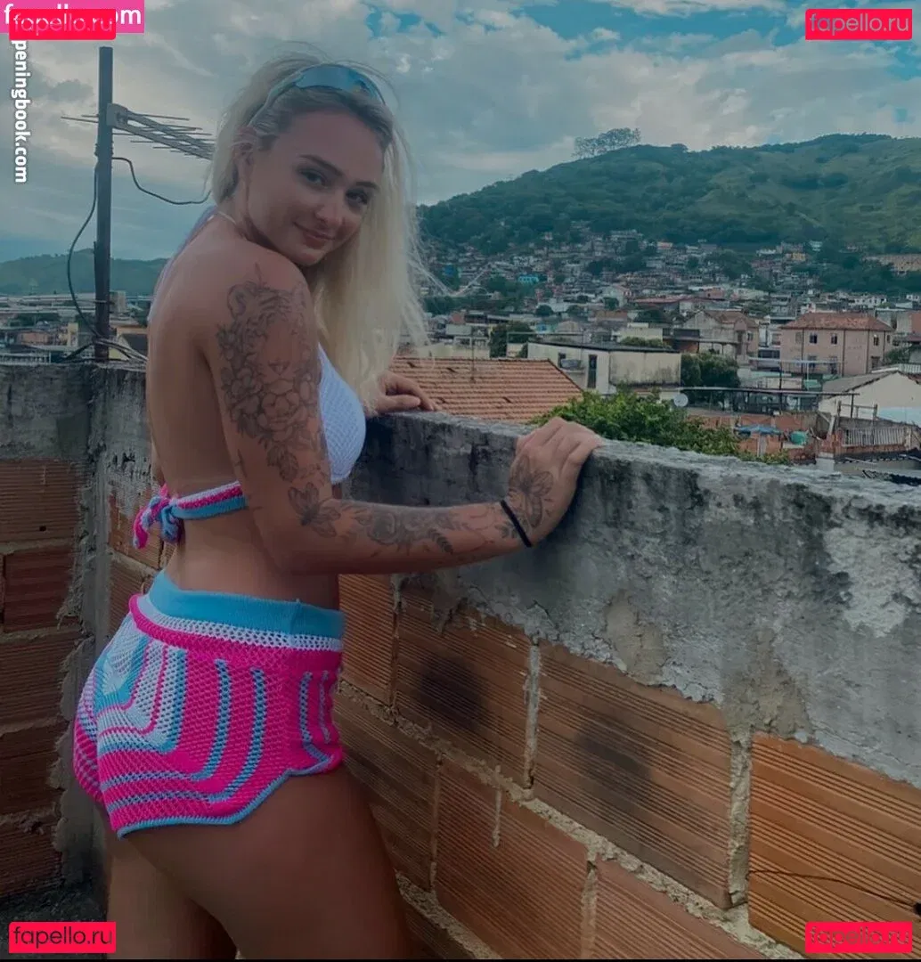 Gabi Gagliassi Onlyfans Photo Gallery 