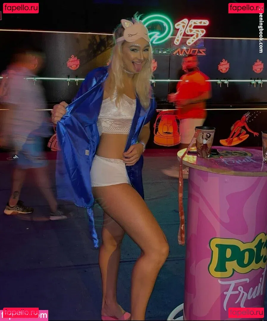 Gabi Gagliassi Onlyfans Photo Gallery 