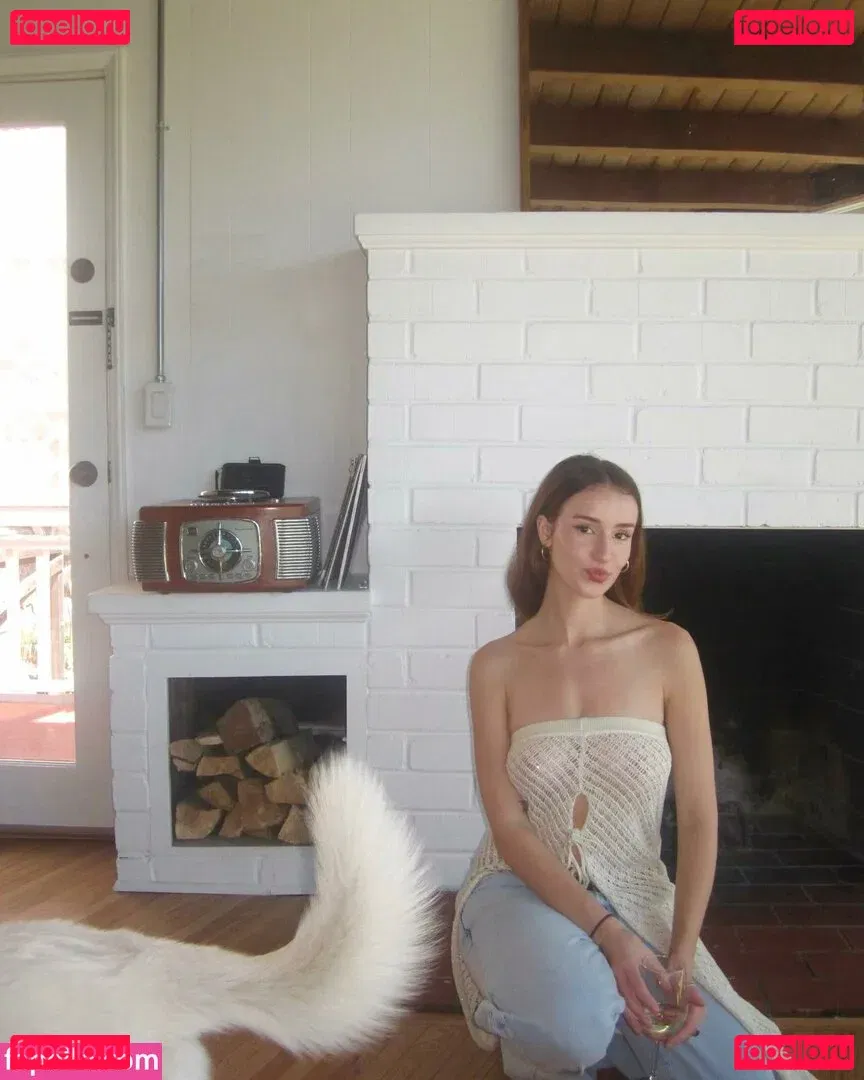 Isabella Candelaria Onlyfans Photo Gallery 