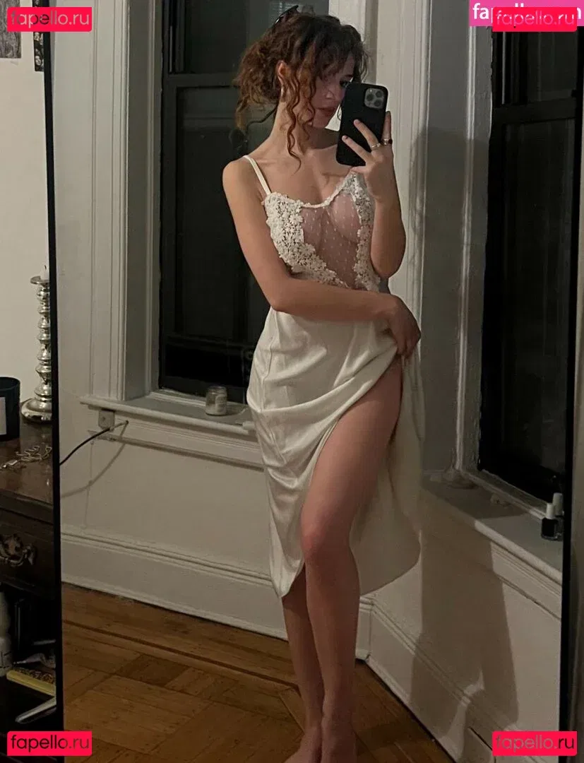 Isabella Candelaria Onlyfans Photo Gallery 