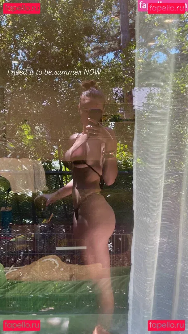 Isabella Candelaria Onlyfans Photo Gallery 