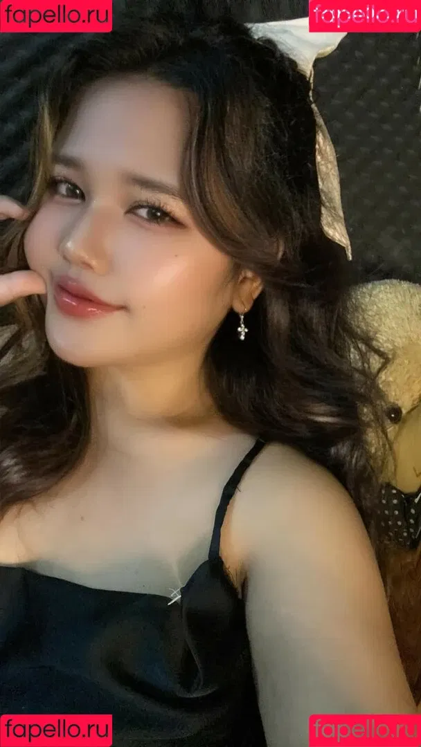 Charlotte LinLin Onlyfans Photo Gallery 