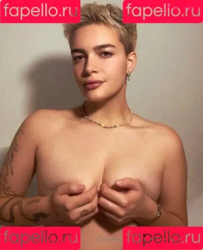 valerie_s_tar Onlyfans Photo Gallery 