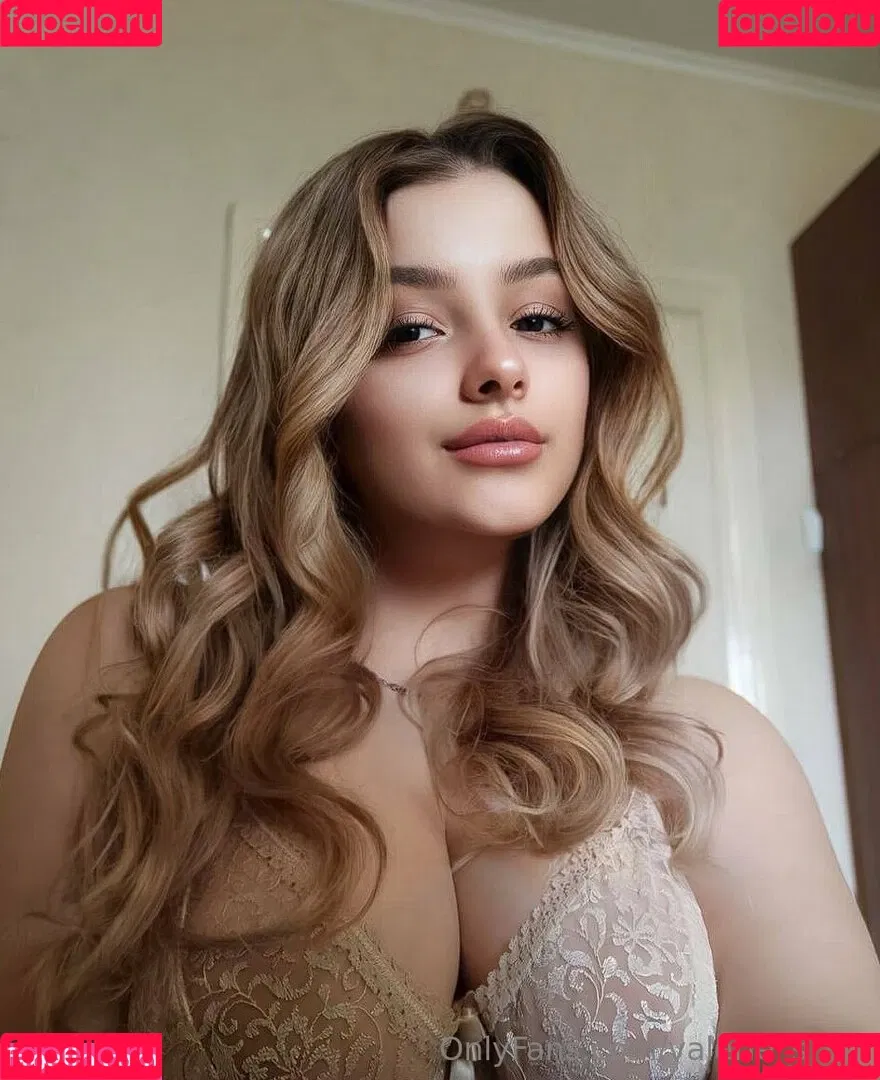 valerie_s_tar Onlyfans Photo Gallery 