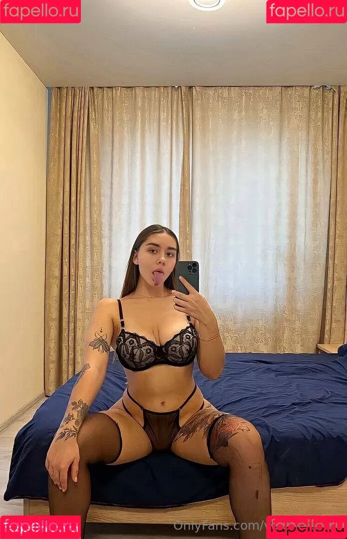 valerie_s_tar Onlyfans Photo Gallery 