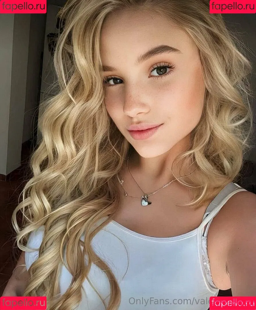 valerie_s_tar Onlyfans Photo Gallery 