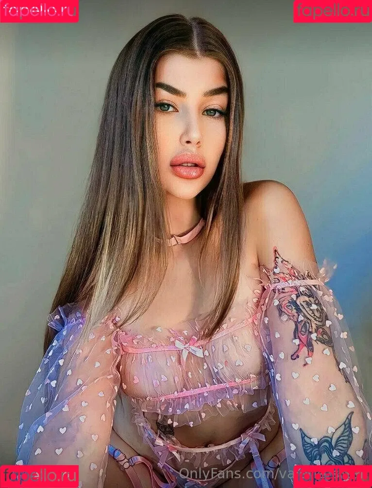 valerie_s_tar Onlyfans Photo Gallery 