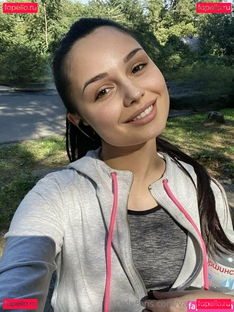 valerie_s_tar Onlyfans Photo Gallery 