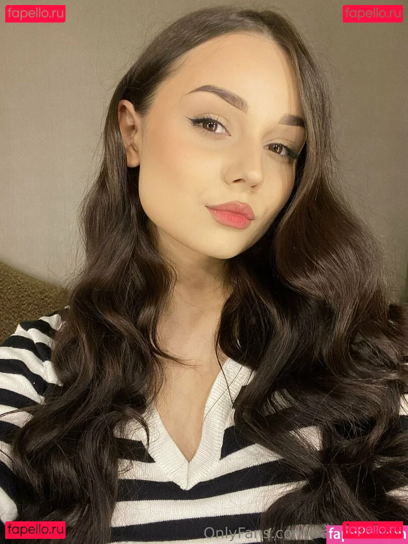 valerie_s_tar Onlyfans Photo Gallery 