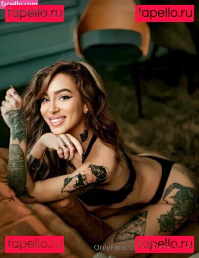 valerie_s_tar Onlyfans Photo Gallery 