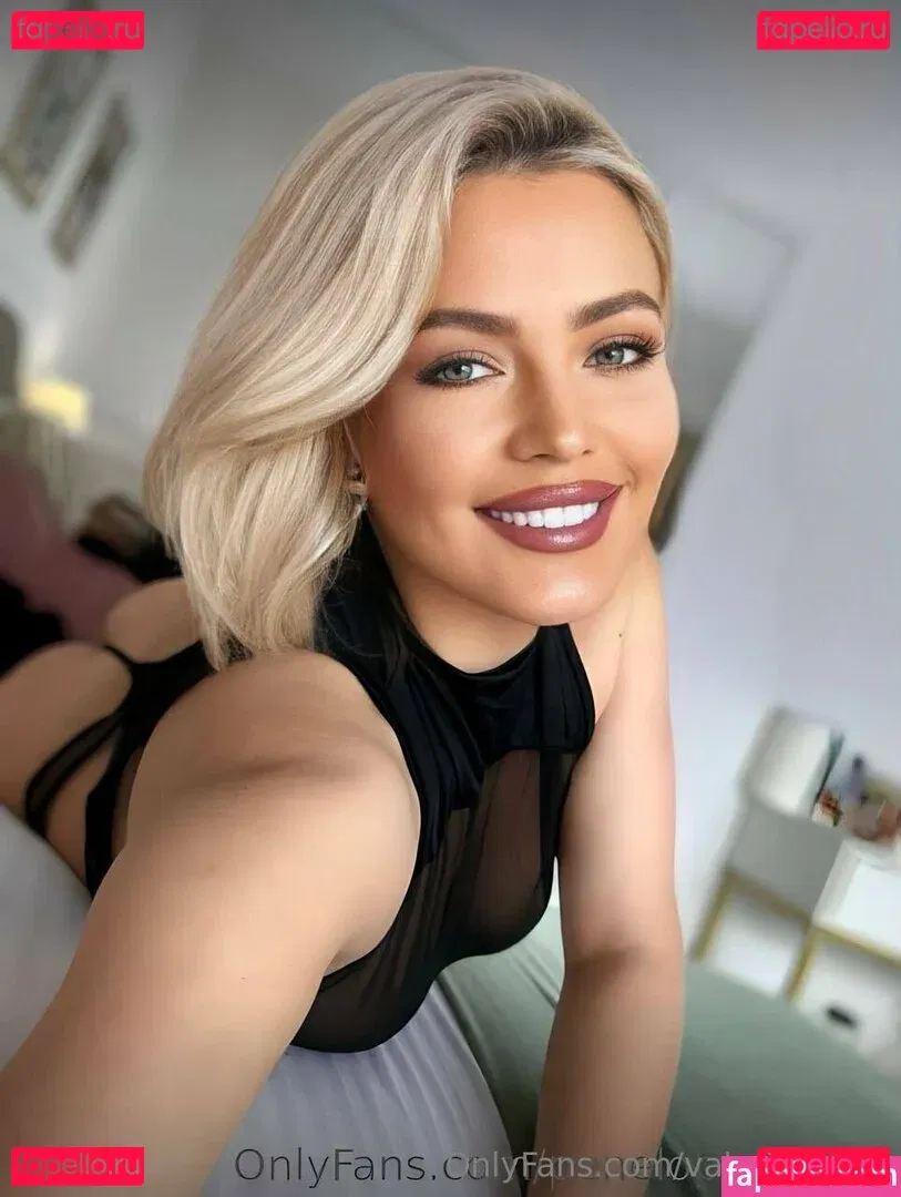valerie_s_tar Onlyfans Photo Gallery 