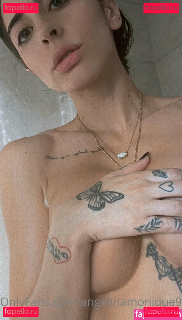 Angelinamonique96 Onlyfans Photo Gallery 
