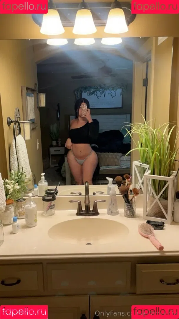 ellemamiii Onlyfans Photo Gallery 