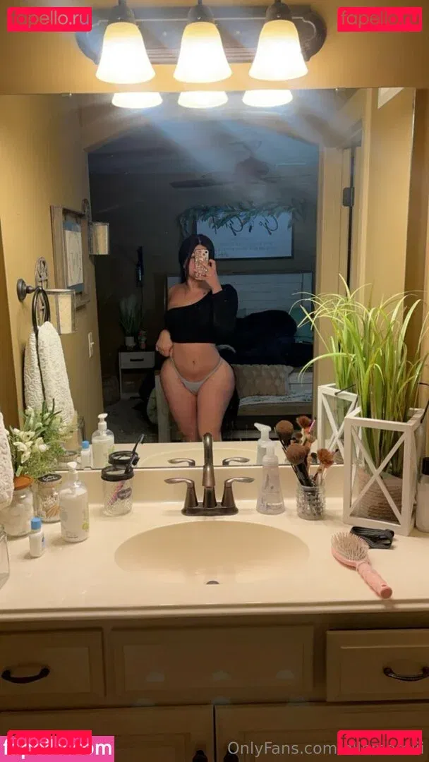 ellemamiii Onlyfans Photo Gallery 