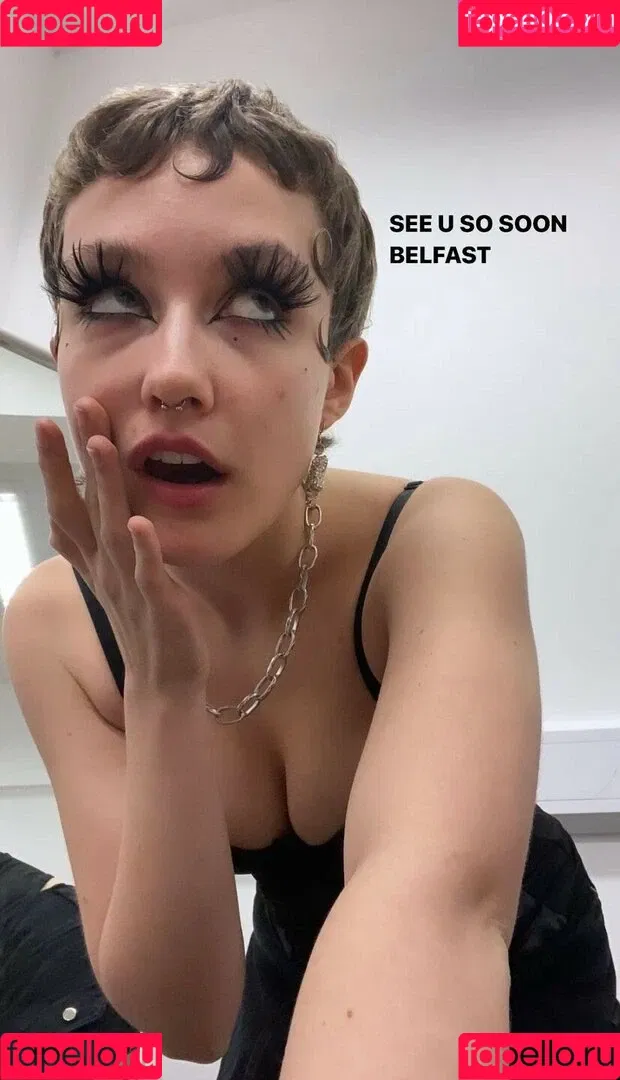 Chloe Moriondo Onlyfans Photo Gallery 