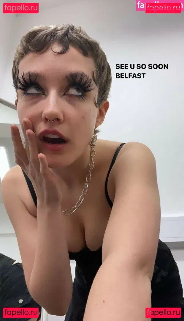 Chloe Moriondo Onlyfans Photo Gallery 