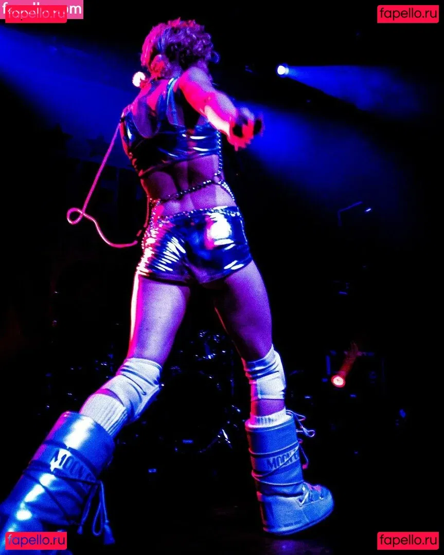 Chloe Moriondo Onlyfans Photo Gallery 