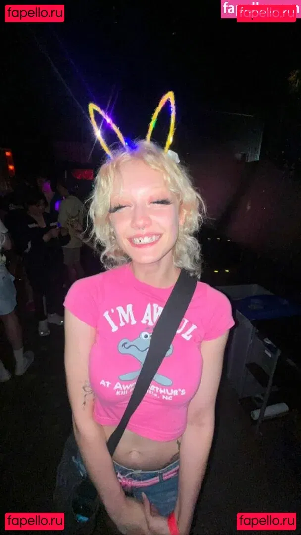 Chloe Moriondo Onlyfans Photo Gallery 