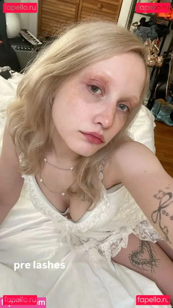 Chloe Moriondo Onlyfans Photo Gallery 