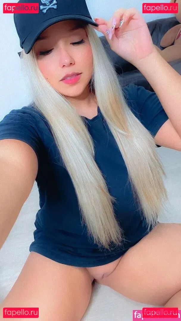 Dukka White Onlyfans Photo Gallery 