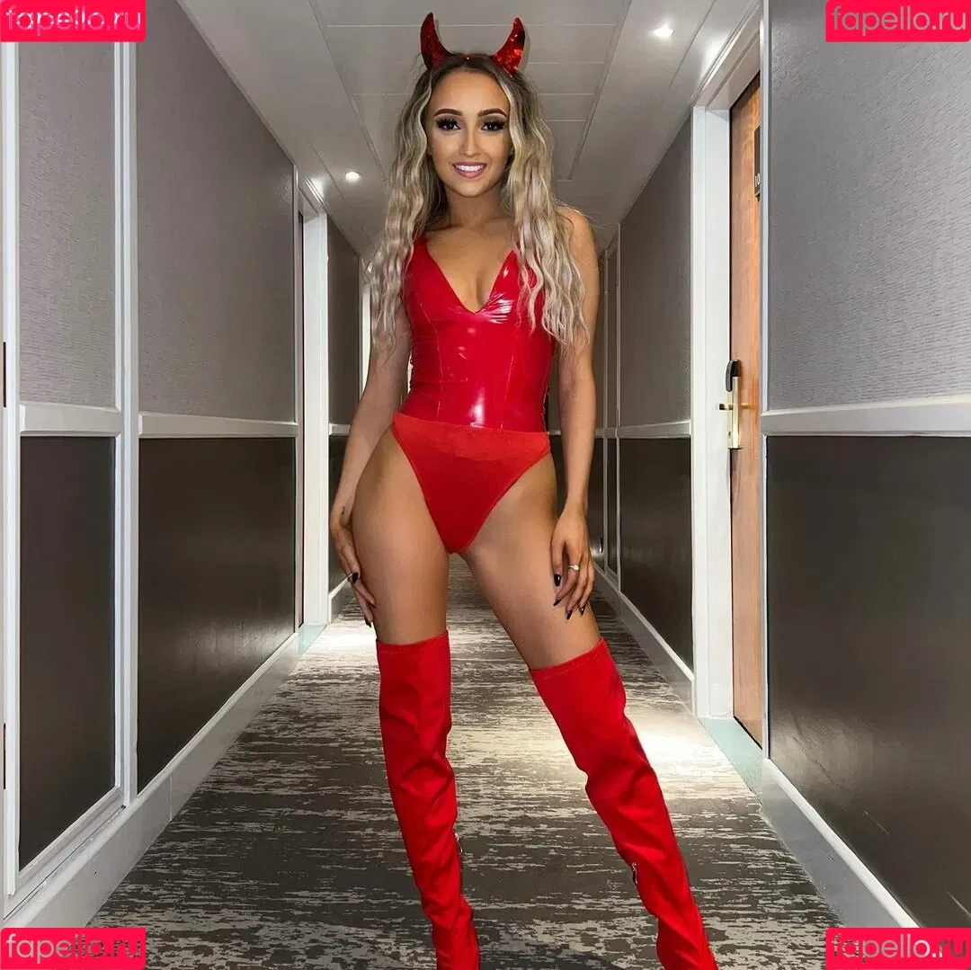 Nikkitta123 Onlyfans Photo Gallery 