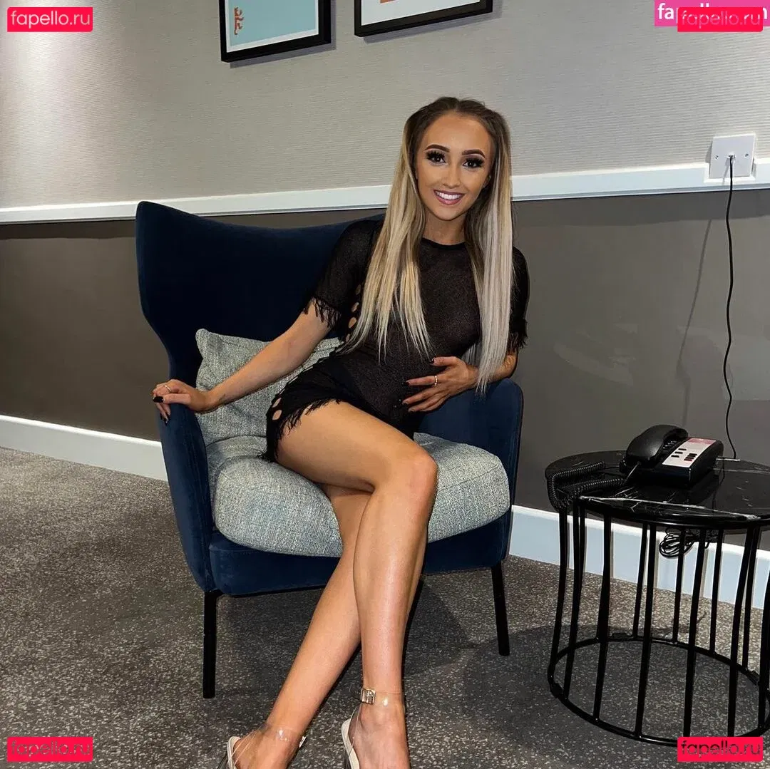 Nikkitta123 Onlyfans Photo Gallery 