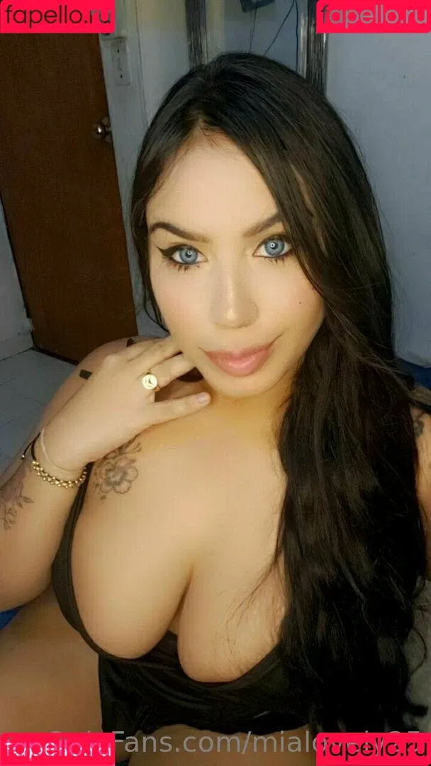 mialovely25 Onlyfans Photo Gallery 