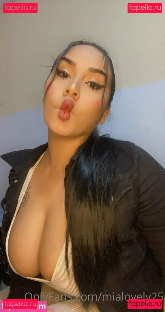 mialovely25 Onlyfans Photo Gallery 