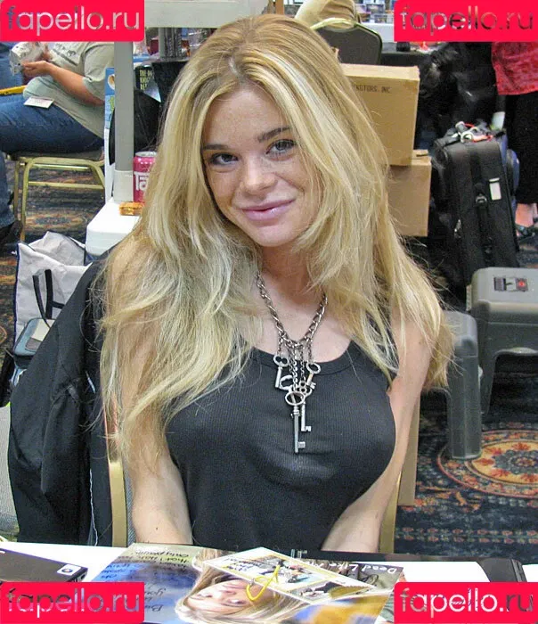 Ellen Muth Onlyfans Photo Gallery 