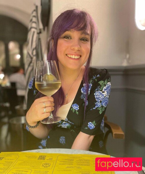 Ellen Muth Onlyfans Photo Gallery 