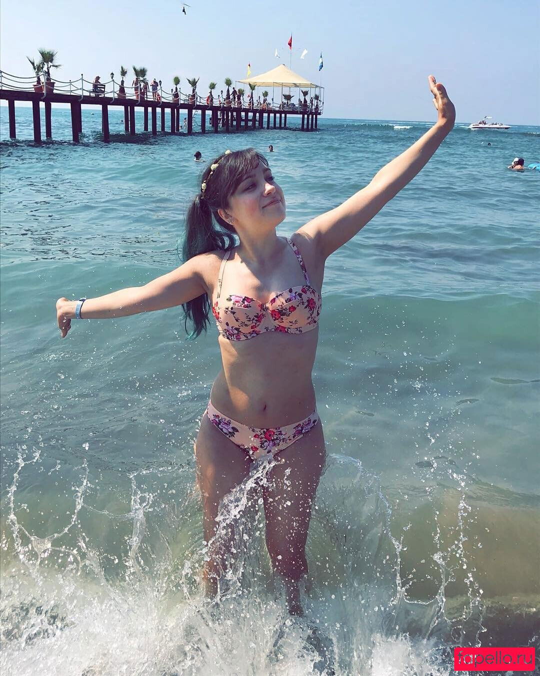 Ellen Muth Onlyfans Photo Gallery 