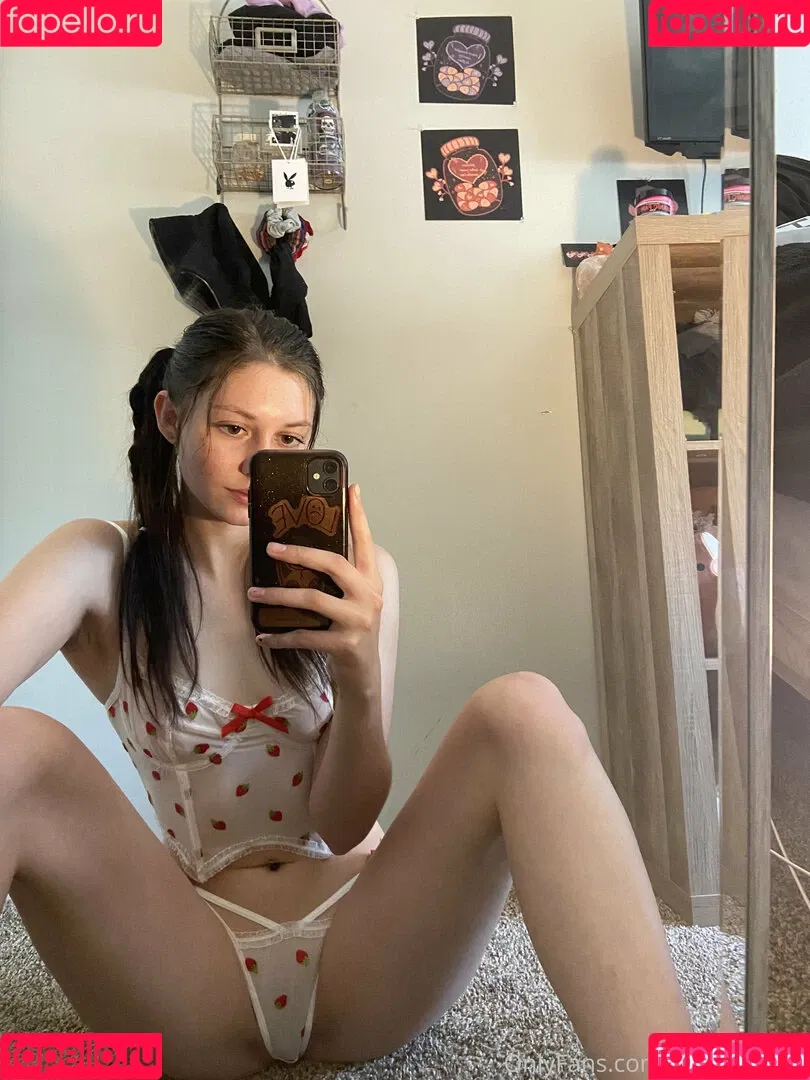BabyRiv Onlyfans Photo Gallery 