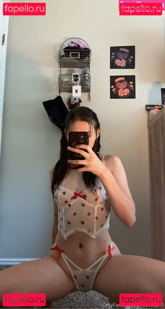 BabyRiv Onlyfans Photo Gallery 