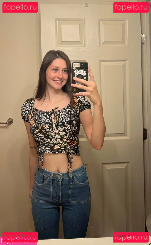 BabyRiv Onlyfans Photo Gallery 