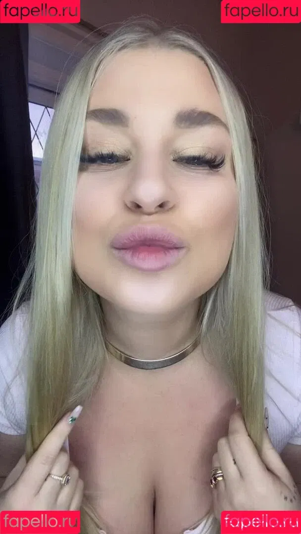 Chloe Michelle Onlyfans Photo Gallery 