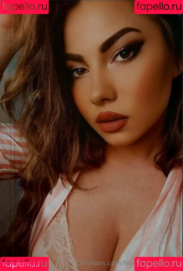fireofurloins_lana Onlyfans Photo Gallery 