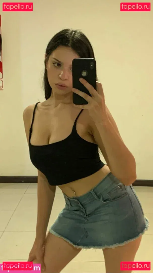 Nosoyluksi Onlyfans Photo Gallery 