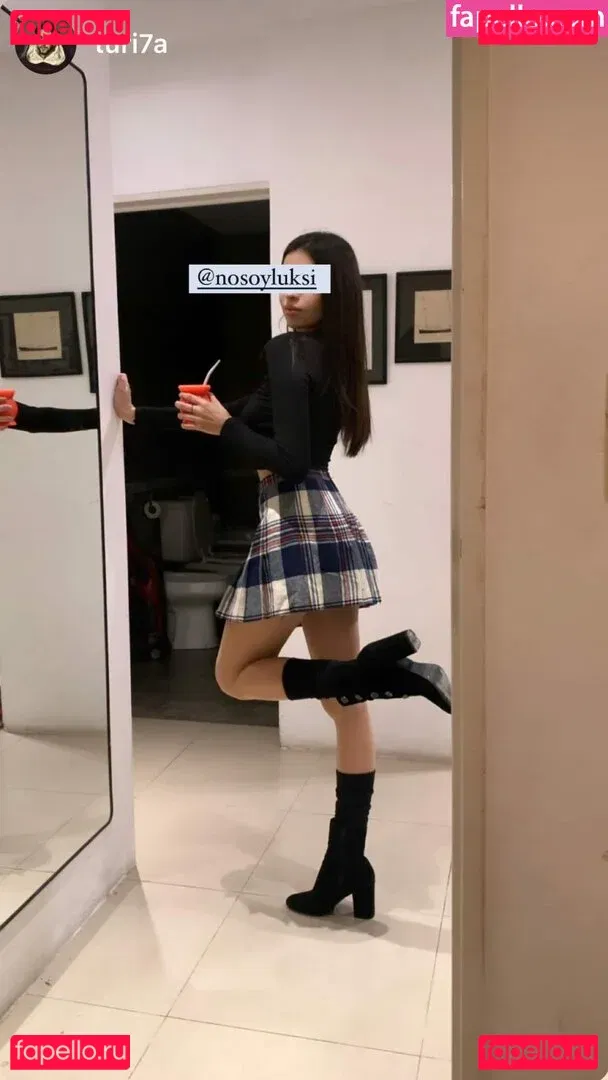 Nosoyluksi Onlyfans Photo Gallery 