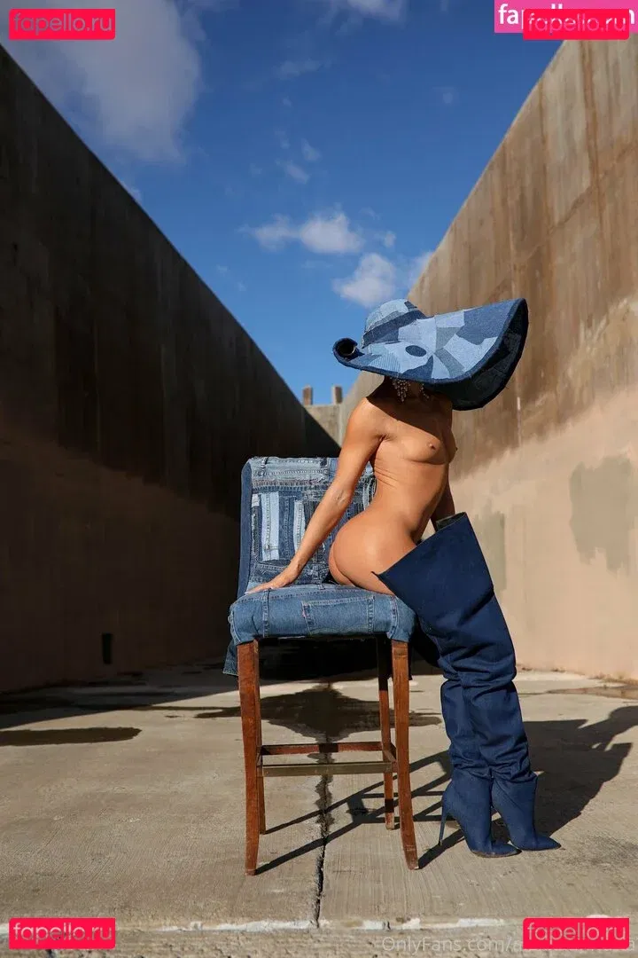 Alexandria Beauregard Onlyfans Photo Gallery 