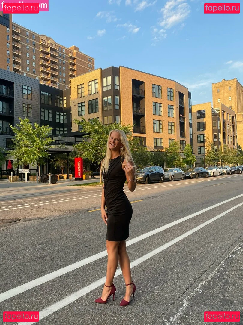 xoelizabethxoxo Onlyfans Photo Gallery 