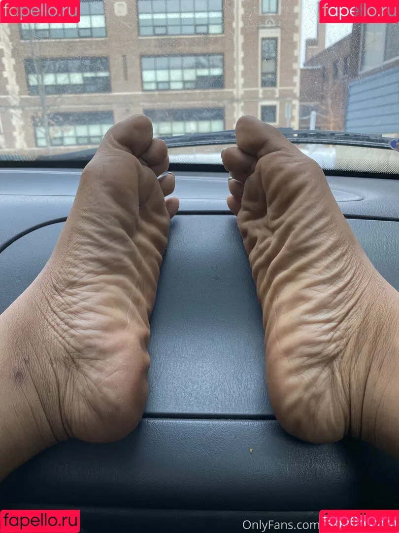 Carameltoesz Onlyfans Photo Gallery 