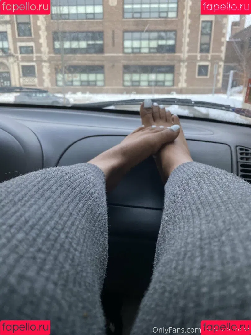 Carameltoesz Onlyfans Photo Gallery 