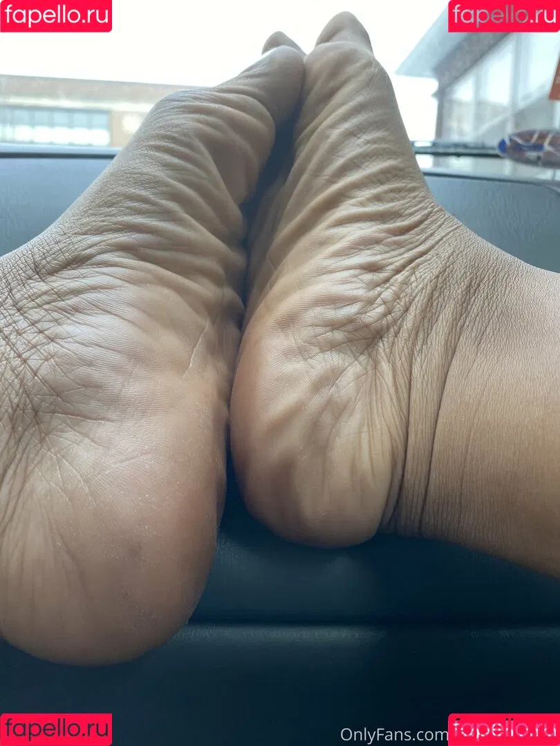 Carameltoesz Onlyfans Photo Gallery 