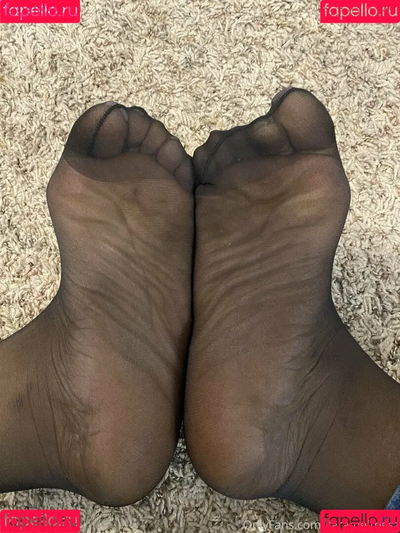 Carameltoesz Onlyfans Photo Gallery 