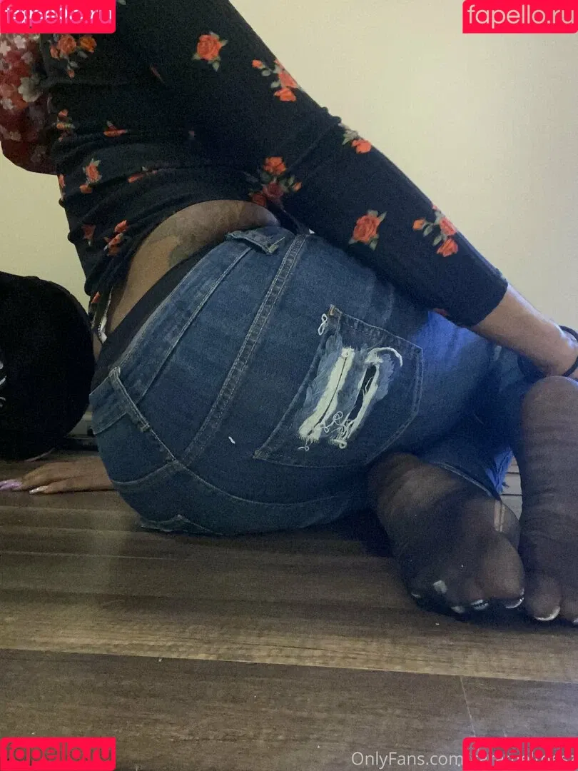 Carameltoesz Onlyfans Photo Gallery 