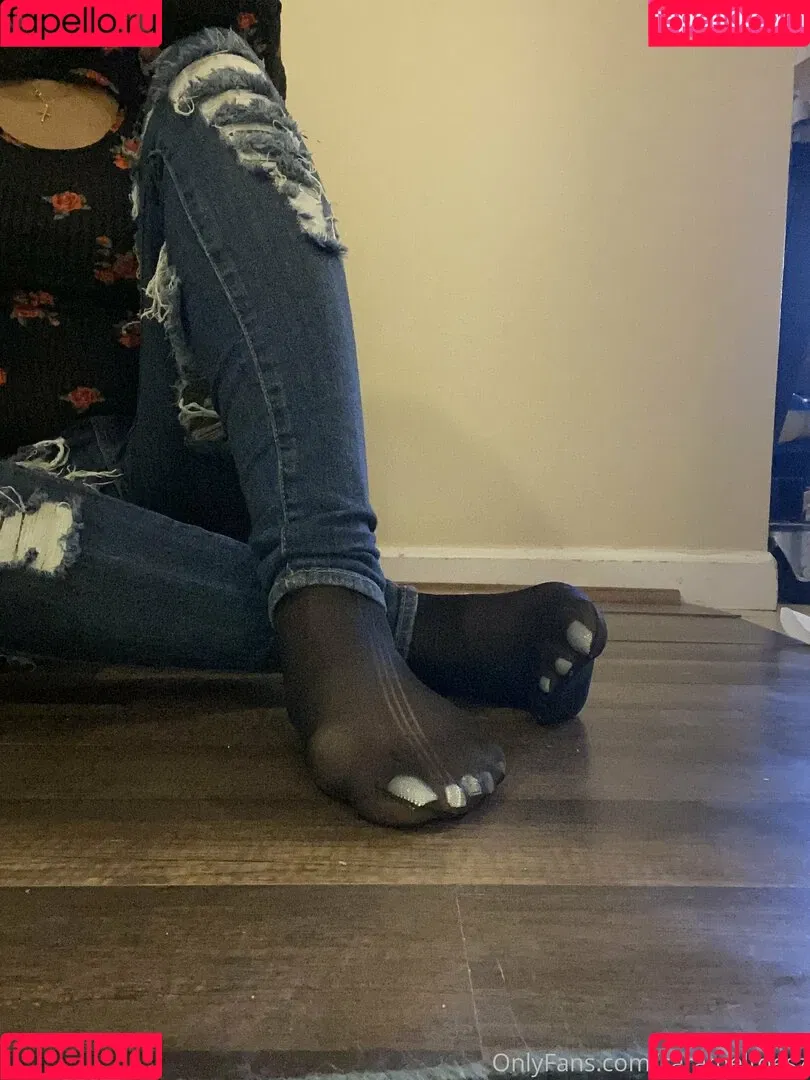 Carameltoesz Onlyfans Photo Gallery 