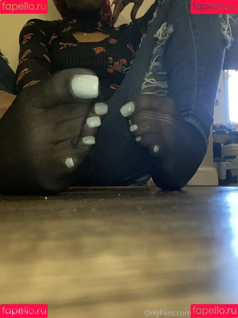 Carameltoesz Onlyfans Photo Gallery 