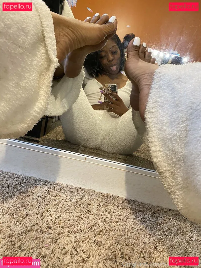 Carameltoesz Onlyfans Photo Gallery 