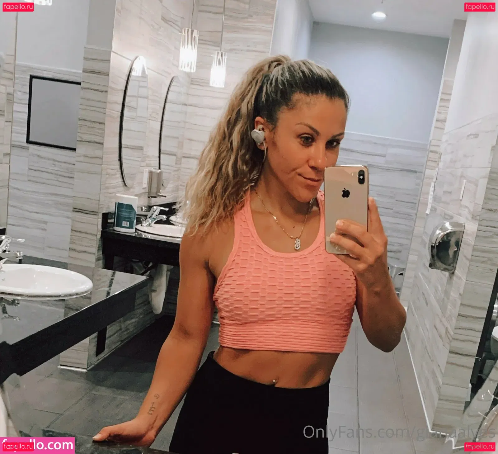 gianaalves Onlyfans Photo Gallery 